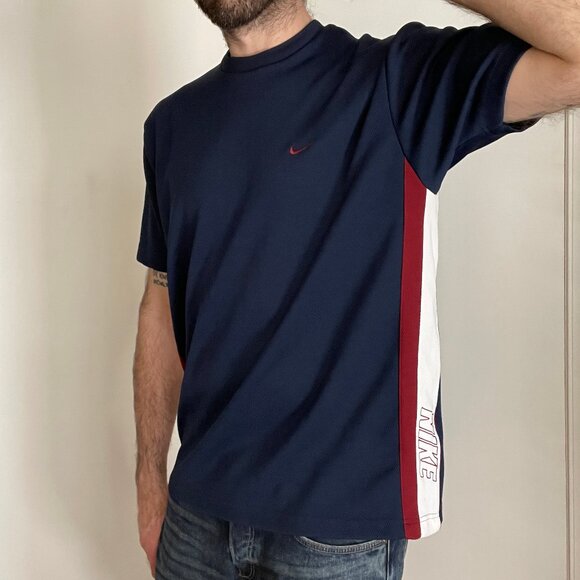 NIKE 90s Y2K Embroidered Swoosh Logo T Shirt Size Large Blue Polyester Jersey - Picture 1 of 11